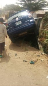 Man teaches daughter how to drive, you Wont believe what happened Next (See Photos)